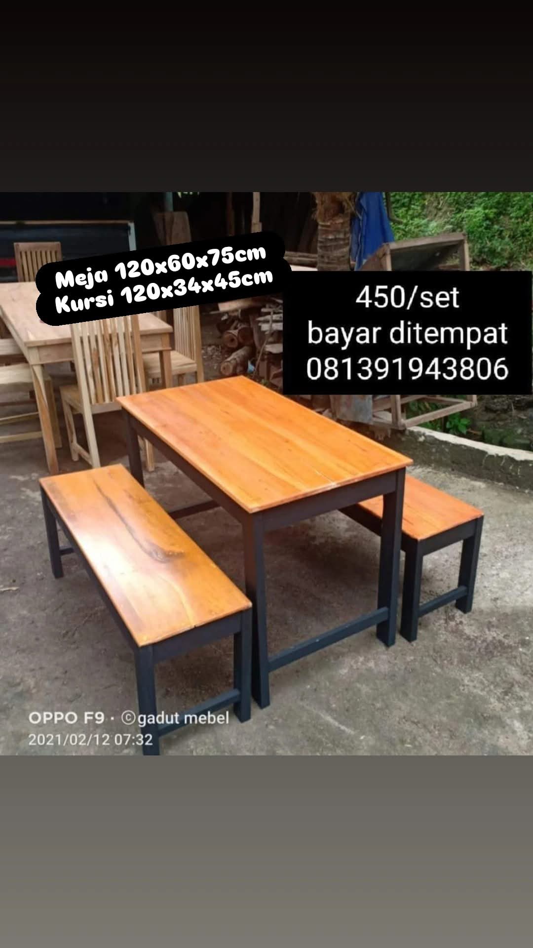 Meja kursi warung makan bakso